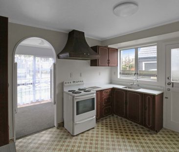 Central Hutt - Photo 2