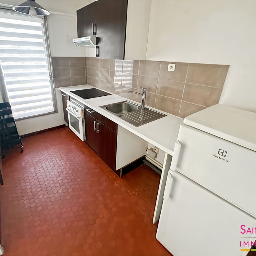 Appartement Poissy 2 pièces Centre-ville dans petite copropriété, - Photo 1