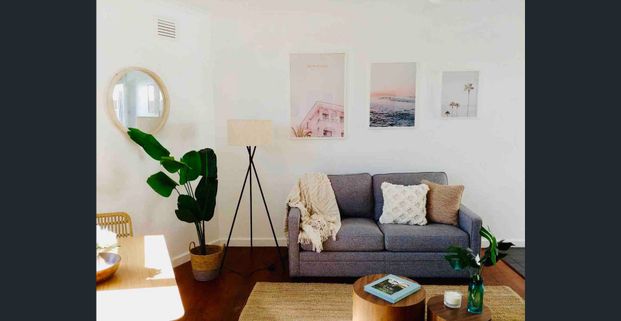 St Kilda Beachside - Fully Furnished - Photo 1