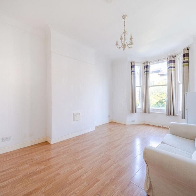 1 bedroom flat to rent - Photo 1