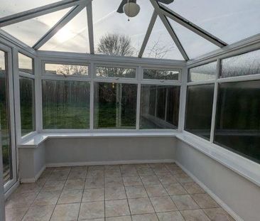 2 bedroom semi-detached house to rent - Photo 6