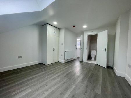 5 bedroom terraced house to rent - Photo 4