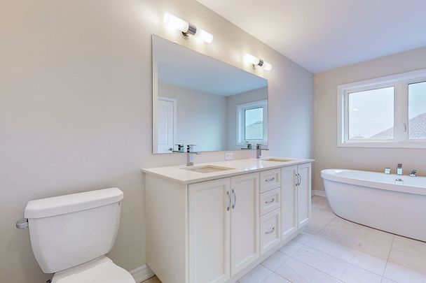 For Lease - 91 Starfire Crescent, Hamilton, Ontario - Photo 1