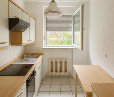 Attraktive 2-Zimmer-Hochparterrewohnung in ruhiger Lage von Köln - Photo 1