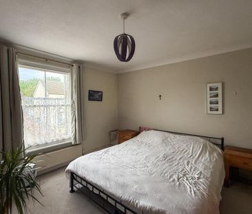 2 bedroom semi-detached house to rent - Photo 4