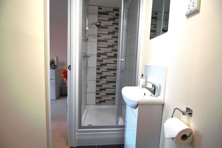24 Sorrel Drive, Kirkby-in-Ashfield, Nottinghamshire, NG17 8RW - Photo 4