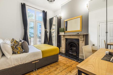 5 bedroom flat to rent - Photo 2