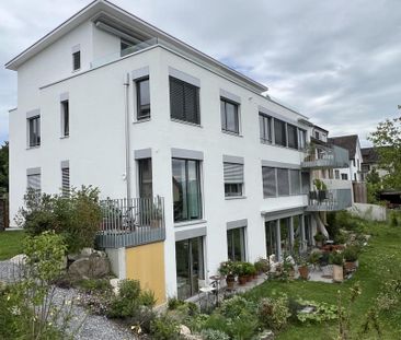 "wunderschöne 3.5 Zimmerwohnung mit Garten" - Photo 1