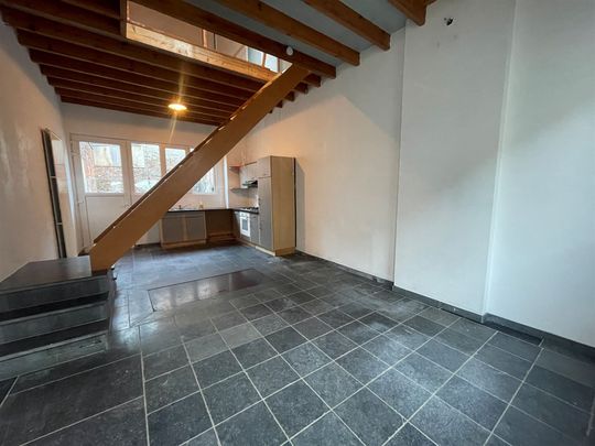 Centraal gelegen rijhuis met 1 slaapkamers en terras - Foto 1