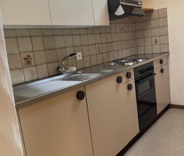 Günstige Dachgeschosswohnung - Photo 2