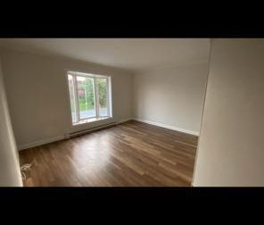 4 1/2 - Sainte-Thérèse - 1 300 $/mois - Photo 2