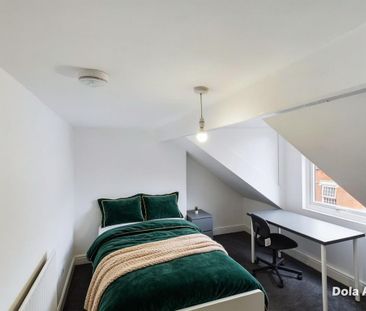 5 bedroom house of multiple occupation to rent - Photo 3