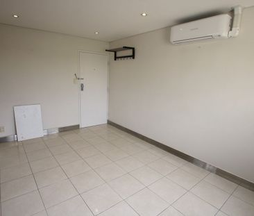 Prime Location & Lifestyle! - Photo 3