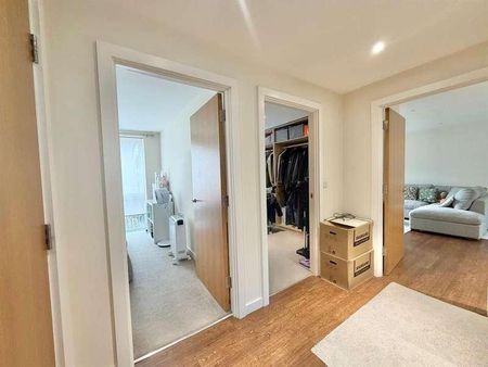 Dukes Court, Stanmore, HA7 - Photo 4