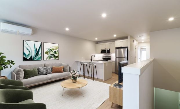 104A Renfrew, Winnipeg, MB - Photo 1