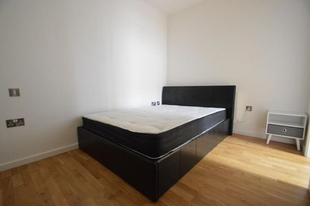 8 Bath Road, 8 Bath Road, Slough,SL1 - Photo 3
