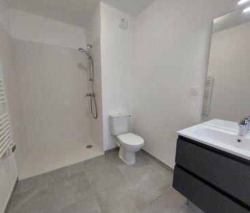 location Appartement T2 DE 37.08m² À TRETS - Photo 4