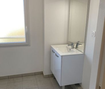 Location Appartement 3 pièces 64m² - Photo 3