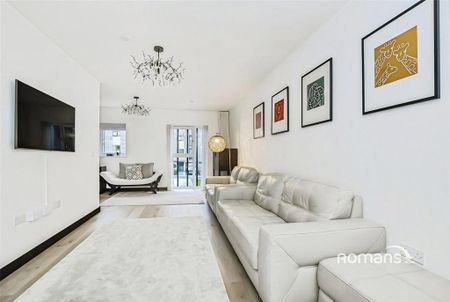 4 bedroom terraced house to rent - Photo 5