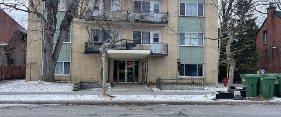 21-3800, Broadway, Lachine à louer - Photo 1