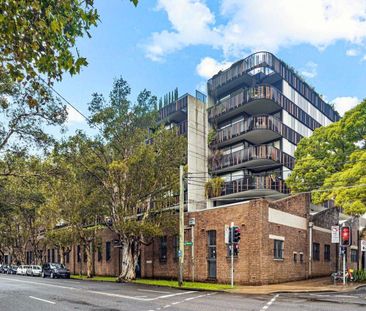 Modern 1-Bedroom Apartment in the Heart of Waterloo - Photo 3