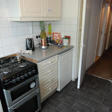 5 bedroom house share to rent - Photo 4