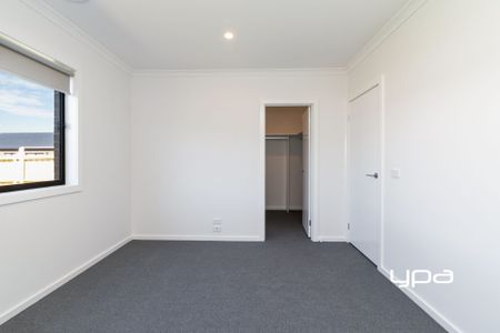 7 Voltage St, Sunbury - Photo 3