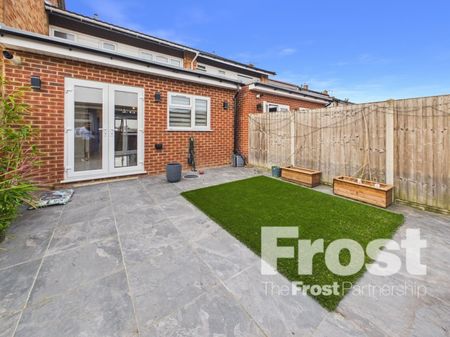 Parlaunt Road, Slough, Berkshire,SL3 - Photo 4