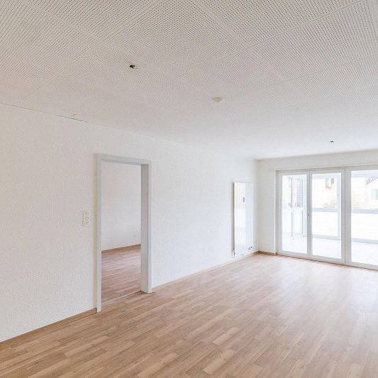 Grosszügige, helle Wohnung inkl. Wintergarten - Foto 1