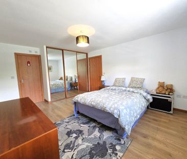 Waters Edge, Canterbury - Photo 4