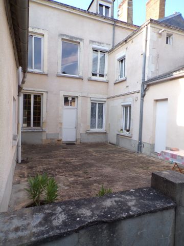 Location Appartement 2 pièces 26m² LA FLECHE 72200 - Photo 4