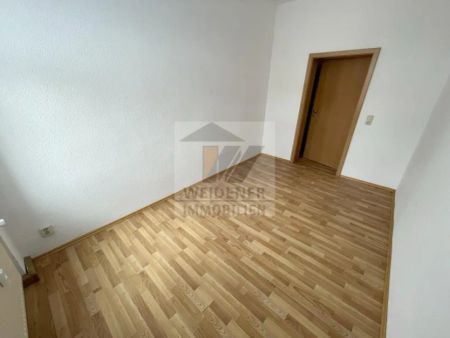 Wohnen in Gera-Debschwitz! Gemütliche 2 Raum-Wohnung. Bad mit Wanne und Fenster. - Photo 3