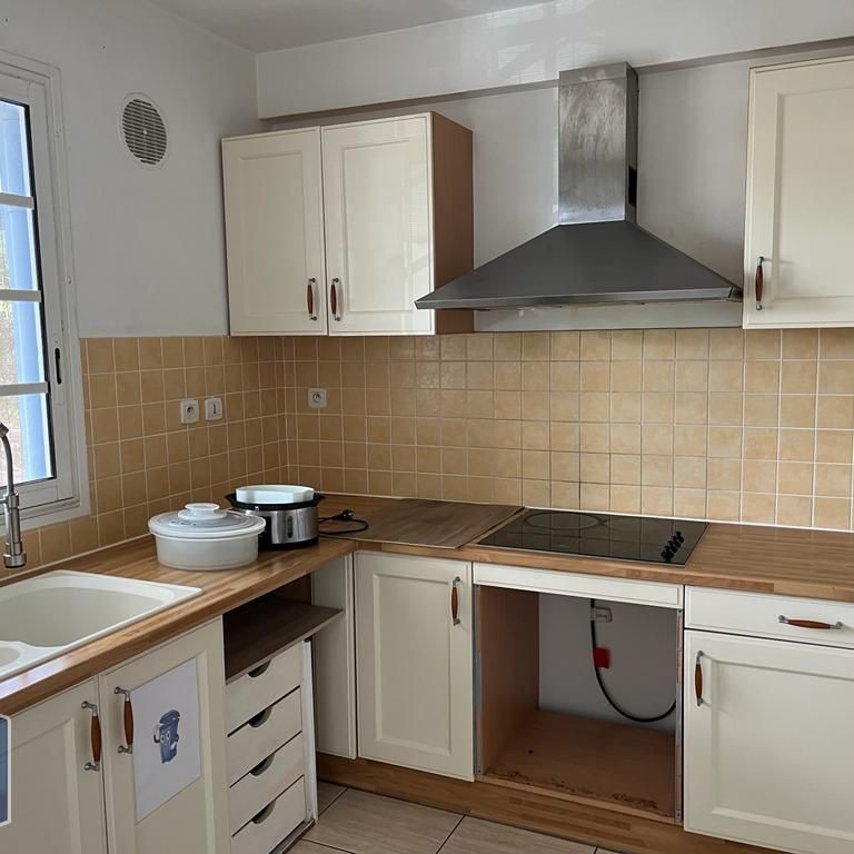 Location Appartement 3 pièces 69m² LE TAMPON 97430 - Photo 1