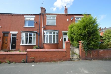 2 Bedroom Terraced House - Photo 2