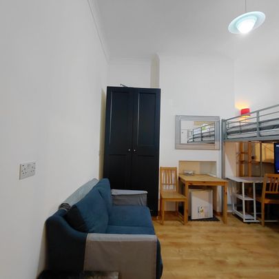 Lichfield Grove, Finchley, London N3 - Photo 1