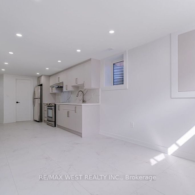 For Lease - 152 Clarence Street Unit# Lower, Brampton, Ontario - Photo 1