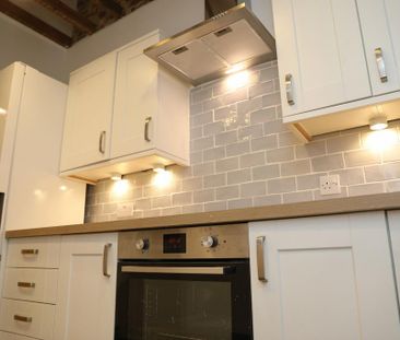 1 bedroom in a house share to rent - Photo 6