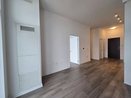 For Lease - 60 Honeycrisp Crescent Unit# 317, Vaughan, Ontario - Photo 4