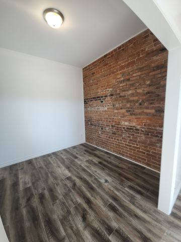 For Lease - 9 Queen Street Unit# 201, Springwater, Ontario - Photo 3