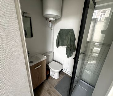 A LOUER Studio meublé situé Rue Caumartin à Lille réf G682-2 - Photo 3