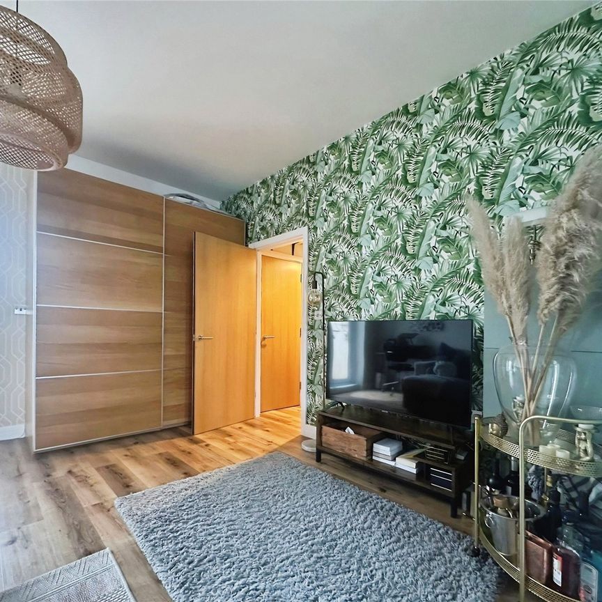 Radnor Road, Twickenham, TW1 4NB - Photo 1
