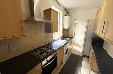 St. Leonards Road, Clarendon Park, Leicester, LE2 - Photo 3