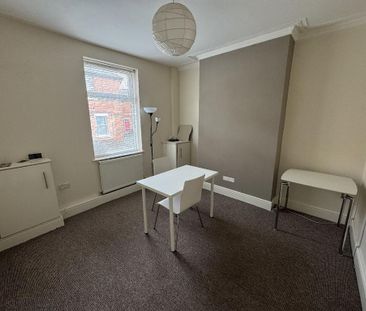 2 bedroom house to rent - Photo 3