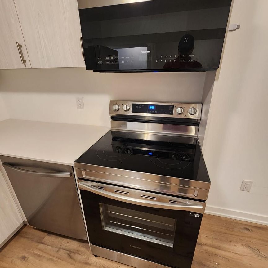 For Lease - 2 Marina Place, Welland, Ontario - Photo 1