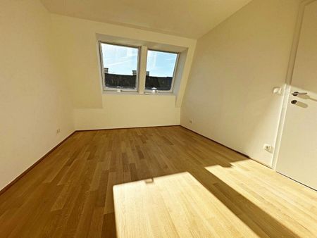 AUGARTEN-NÄHE, ERSTBEZUG, klimatisiertes 52 m2 Dachgeschoss, 2 Zimmer, Komplettküche, Duschbad, Parketten, Brigittenauer Lände - Photo 2