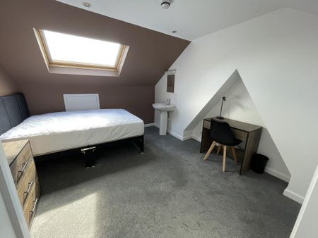 1 bedroom in a house share to rent - Photo 5