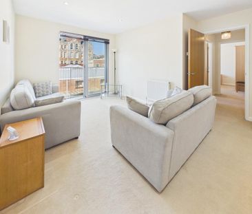 2 bedroom apartment to rent - Photo 2