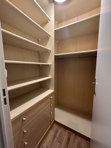 Location Appartement 3 pièces 82m² - Photo 3