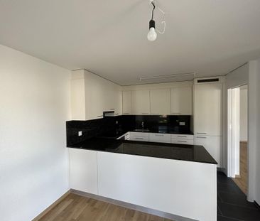 Renovierte und helle 4.5 Zimmer Wohnung - Foto 4