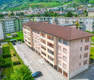FOR RENT Beautiful 4 ½ room apartment in the south of Sierre - Photo 4